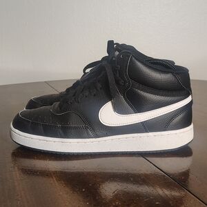 Nike Court Vision Mid Top Black and White Sneakers Womens Size 7.5 Shoes